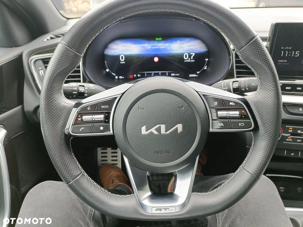 Kia ProCeed - 13