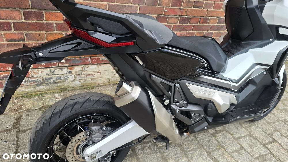 Honda X-ADV - 23