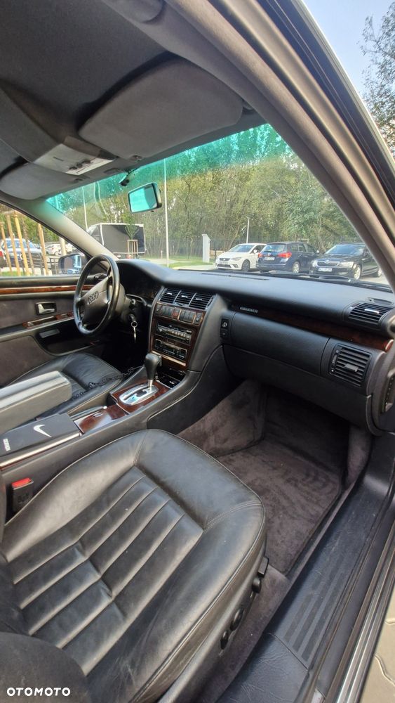 Audi A8 - 5