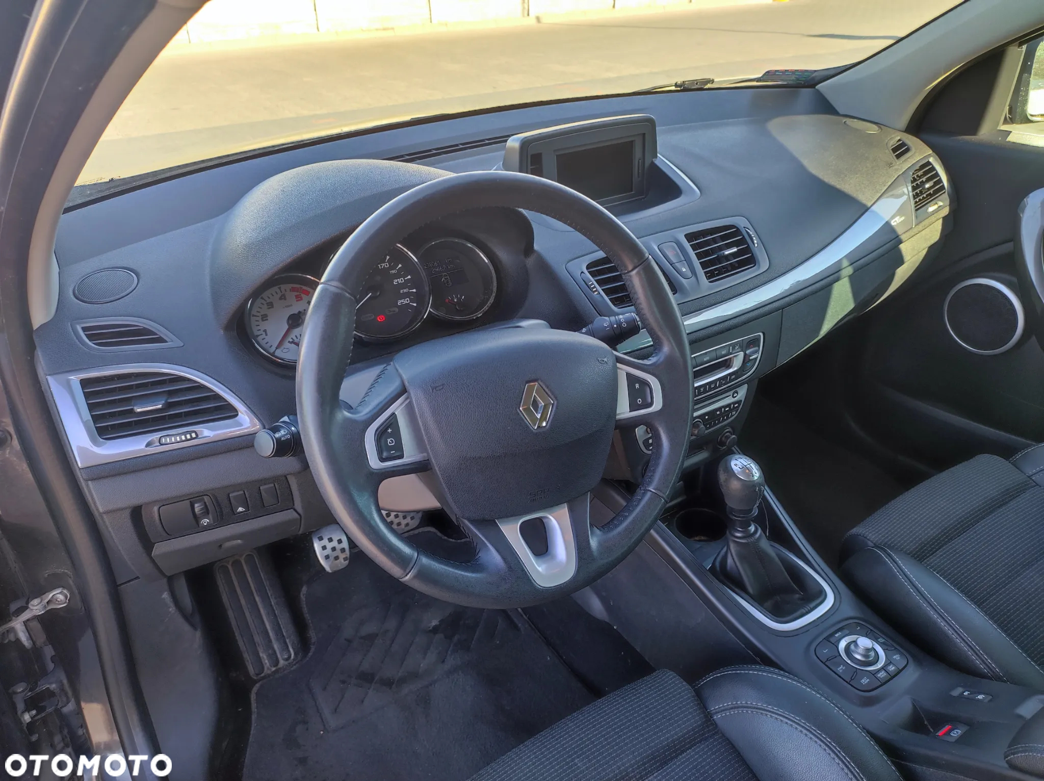 Renault Megane 1.9 dCi Dynamique - 5
