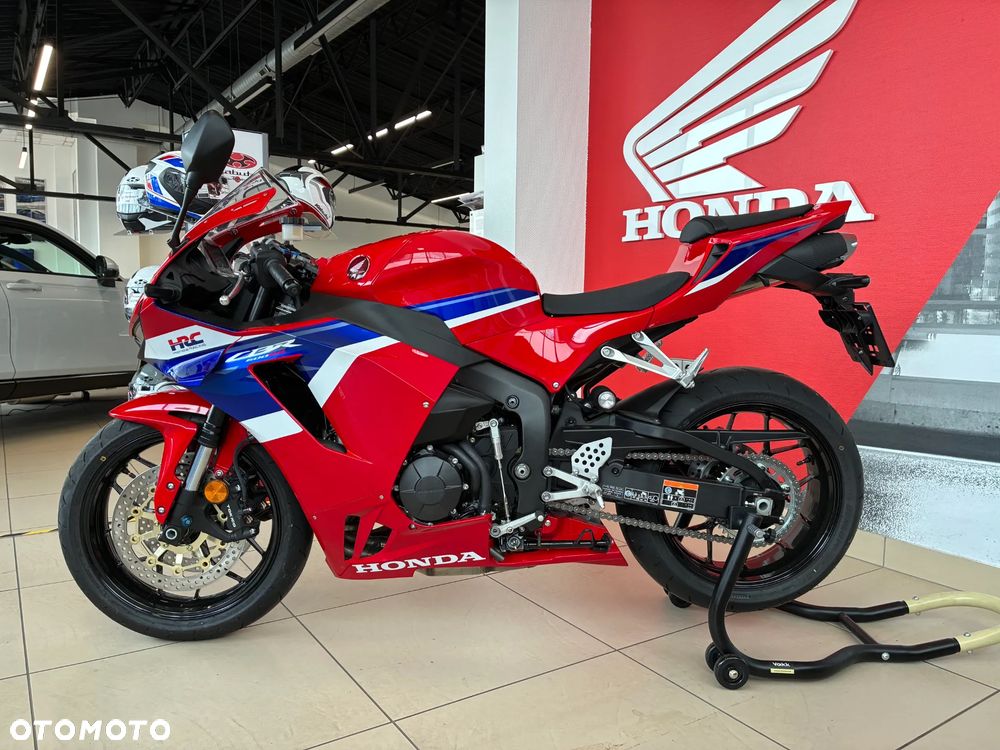 Honda CBR - 3