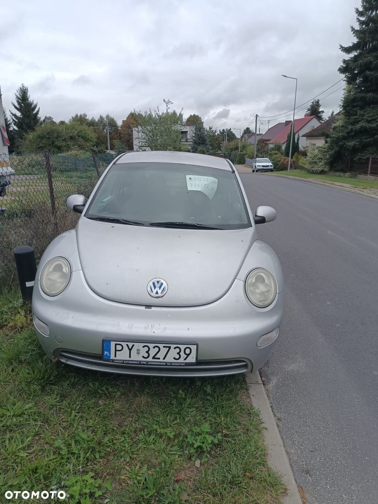 Volkswagen New Beetle - 2