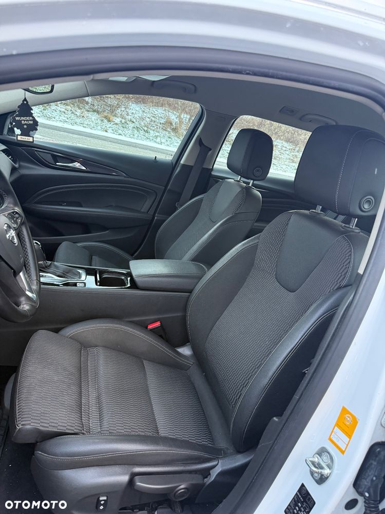 Opel Insignia 1.6 CDTI Edition - 9