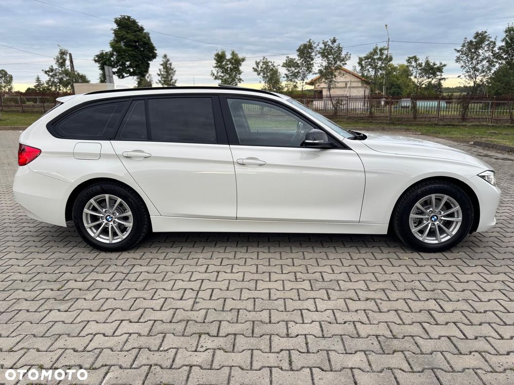 BMW Seria 3 318d Blue Performance Sport Line - 30