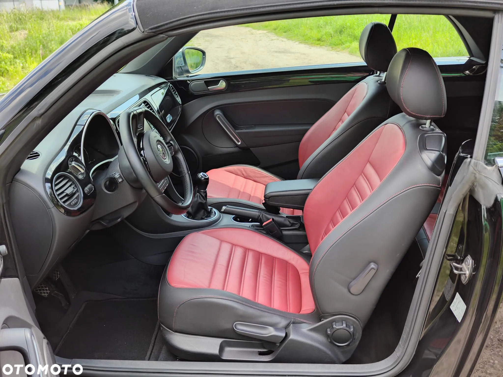 Volkswagen Beetle 1.6 TDI Design - 11