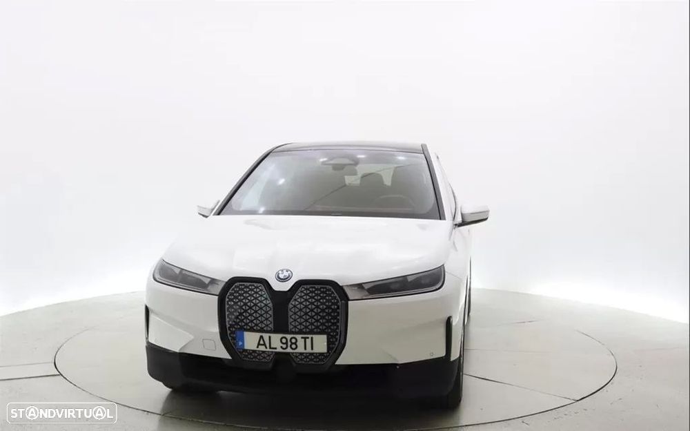 BMW iX xDrive 40 Pack Desportivo - 2