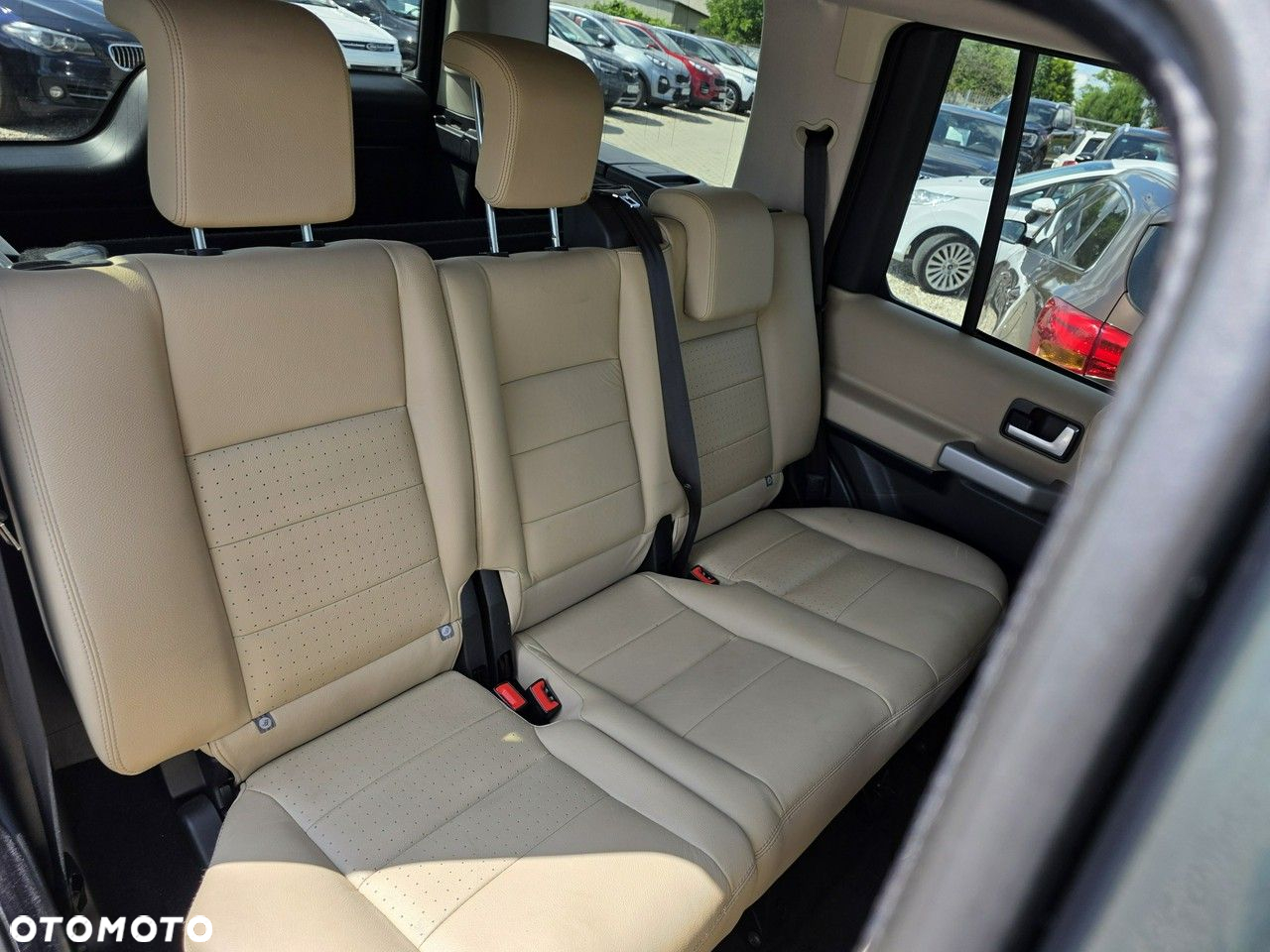 Land Rover Discovery IV 2.7D V6 S - 20
