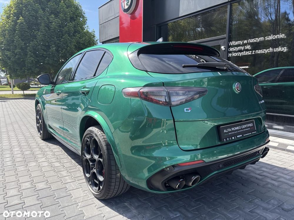 Alfa Romeo Stelvio 2.9 V6 Bi-Turbo Quadrifoglio Q4 - 4