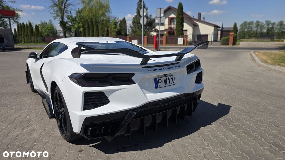 Chevrolet Corvette - 5