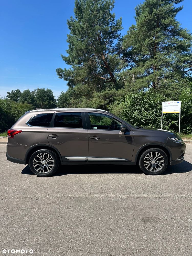 Mitsubishi Outlander 2.0 Intense Comfort 4WD CVT - 3