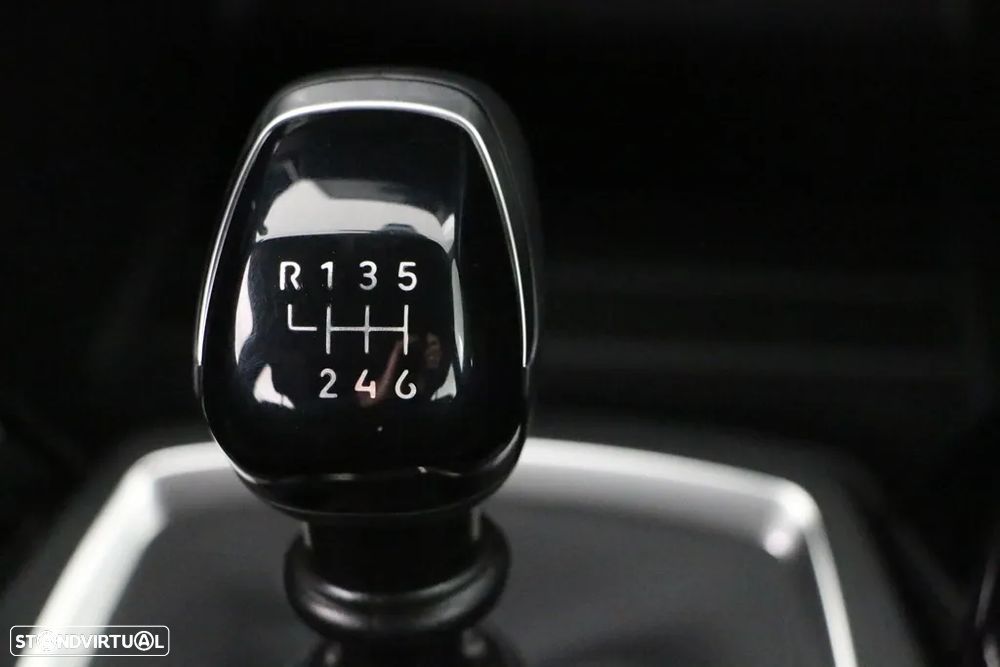 Peugeot 2008 1.2 PureTech Active - 29