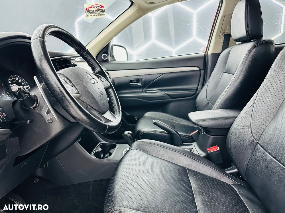 Mitsubishi Outlander 2.2 DI-D 4WD Automatik Diamant Edition - 13