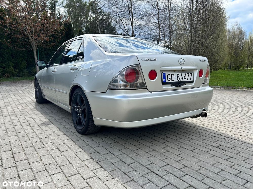 Lexus IS 200 Classic - 3
