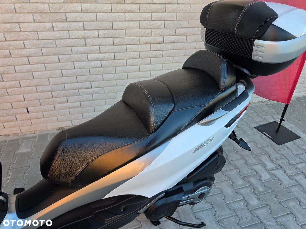 Piaggio MP-3 - 17
