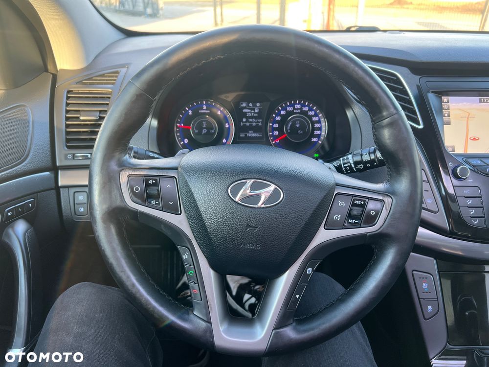 Hyundai i40 Kombi 1.7 CRDi DCT Premium - 20