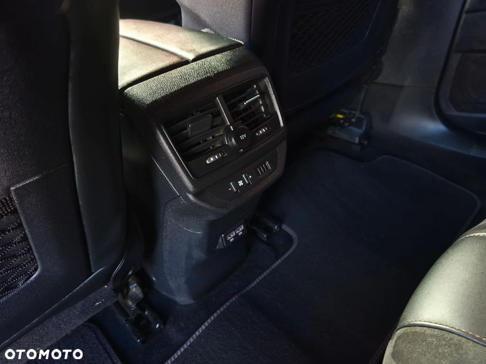 Peugeot 5008 1.5 BlueHDi GT S&S EAT8 - 22