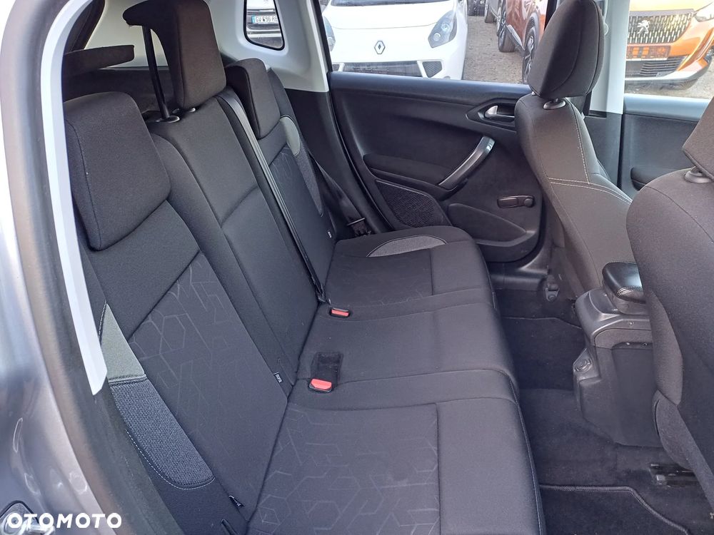 Peugeot 2008 1.2 Pure Tech Style - 13