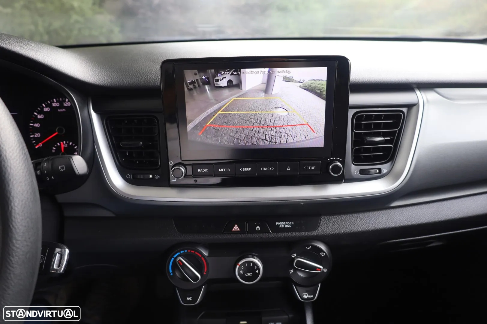Kia Stonic 1.2 Dynamic - 24