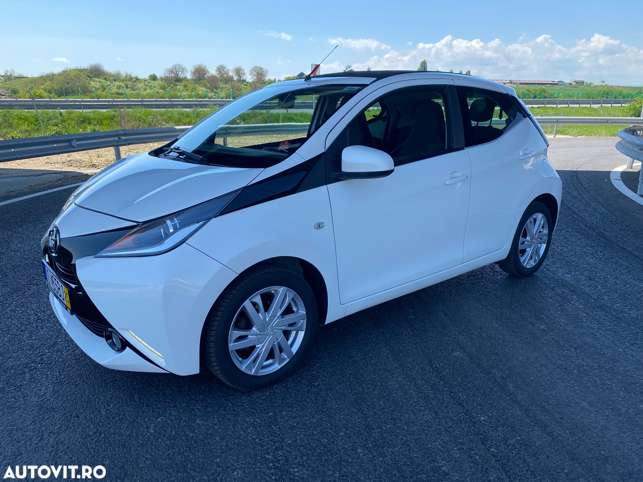 Toyota Aygo 1.0 X - wave - 5