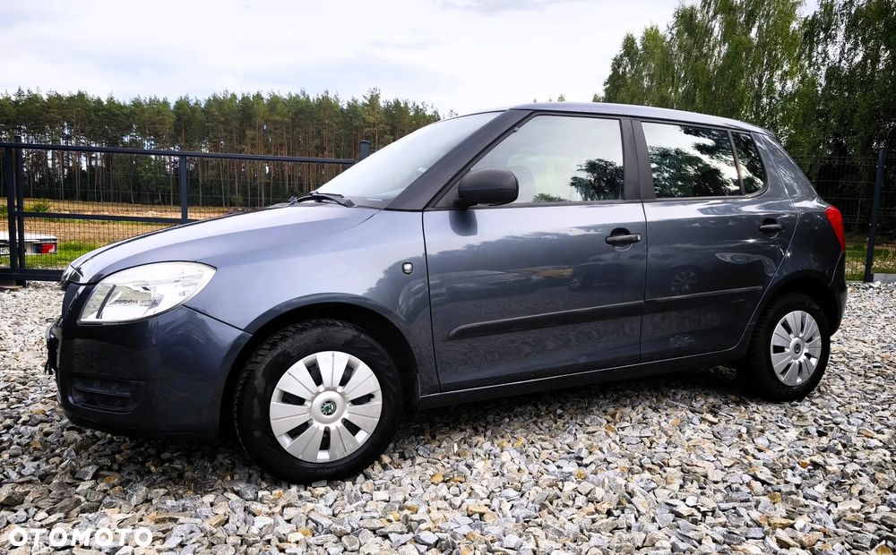 Skoda Fabia 1.2 HTP Ambiente - 2