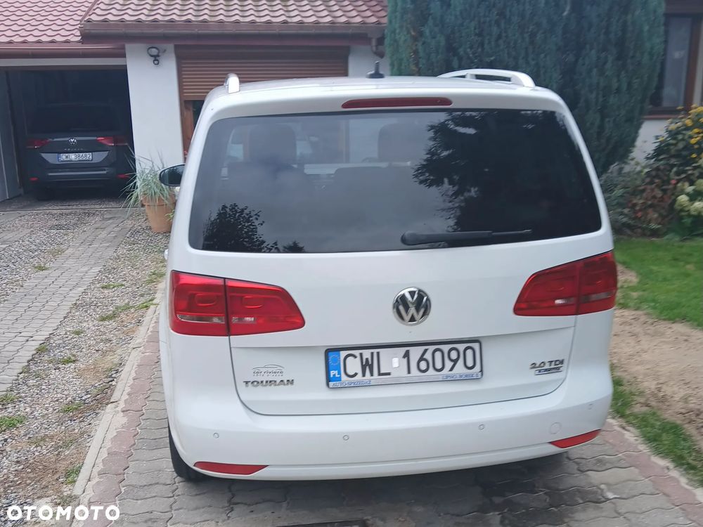 Volkswagen Touran - 3