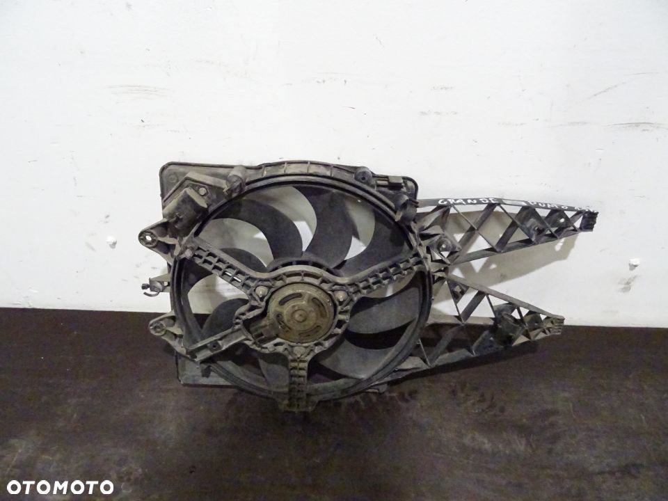 FIAT GRANDE PUNTO HB 5D 05-09 1.3JTD WENTYLATOR 871300200 - 1