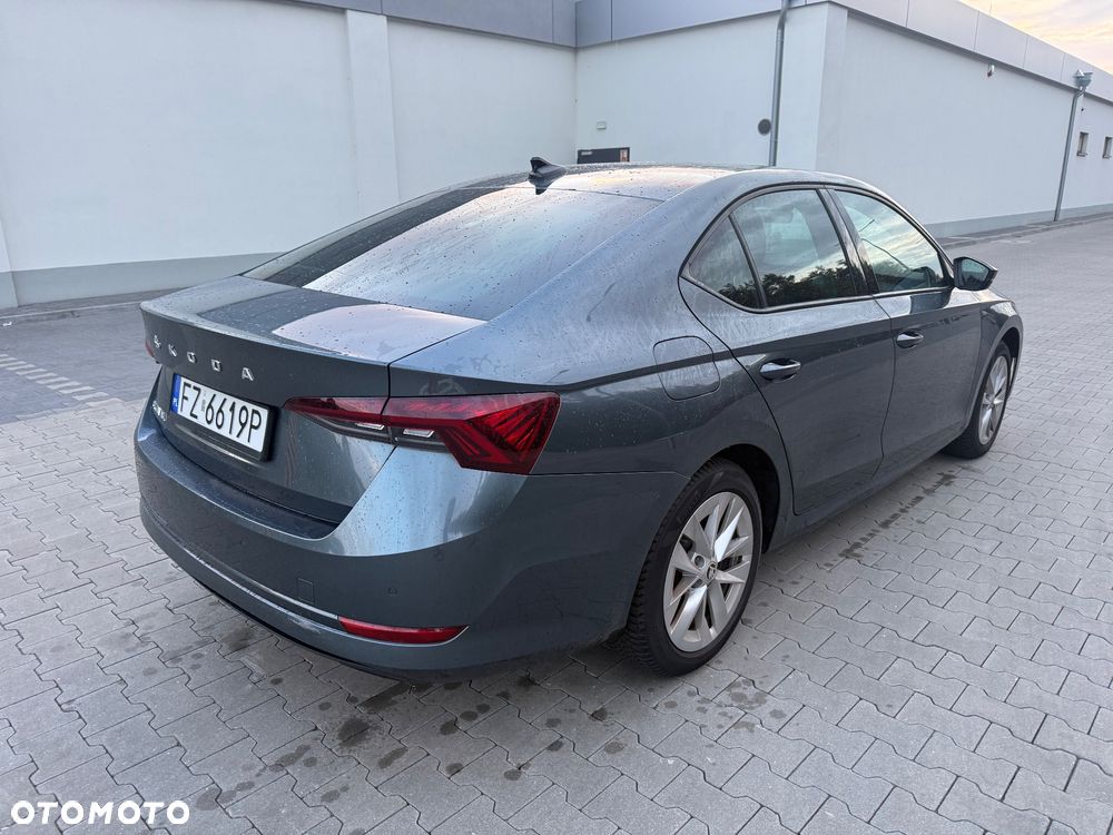 Skoda Octavia 2.0 TDI Sportline - 3