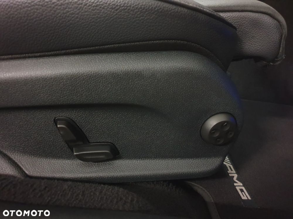 Mercedes-Benz Klasa E 300 de 4Matic 9G-TRONIC AMG Line - 34