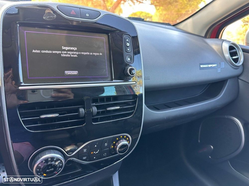 Renault Clio Sport Tourer 1.2 TCE GT EDC - 33