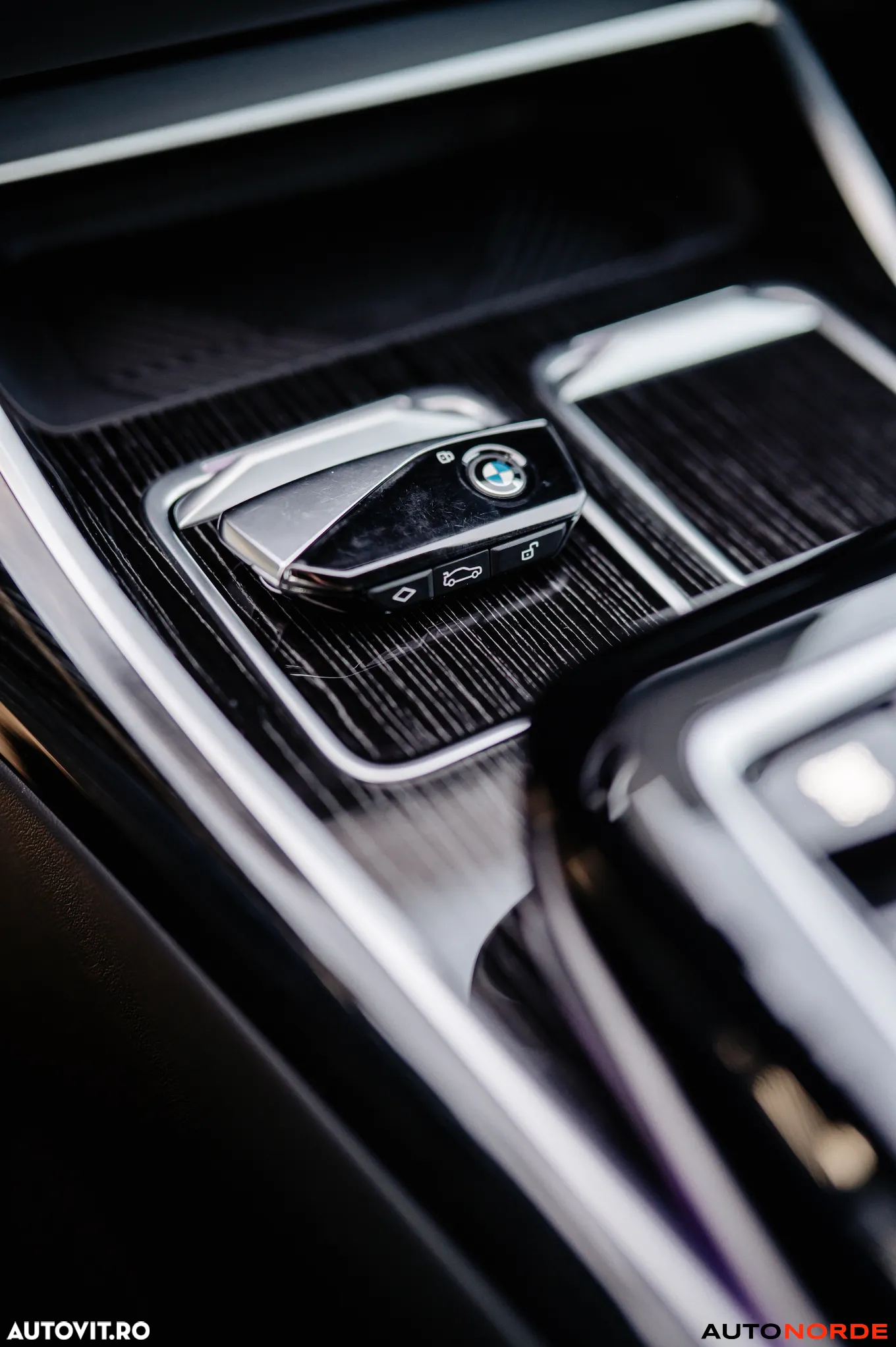 BMW Seria 7 740d xDrive MHEV - 17