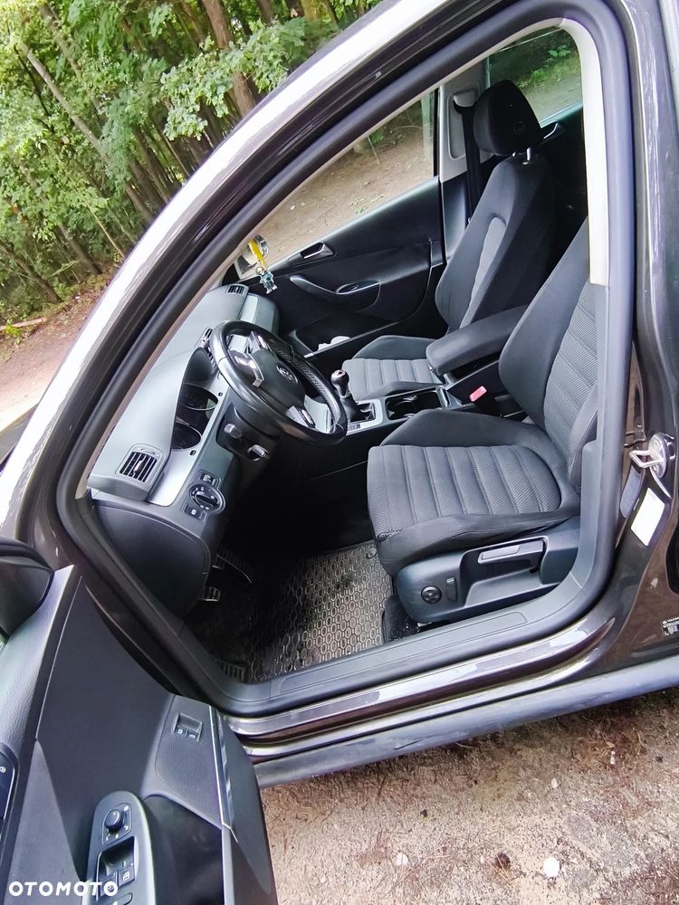 Volkswagen Passat 2.0 TDI Sportline - 7