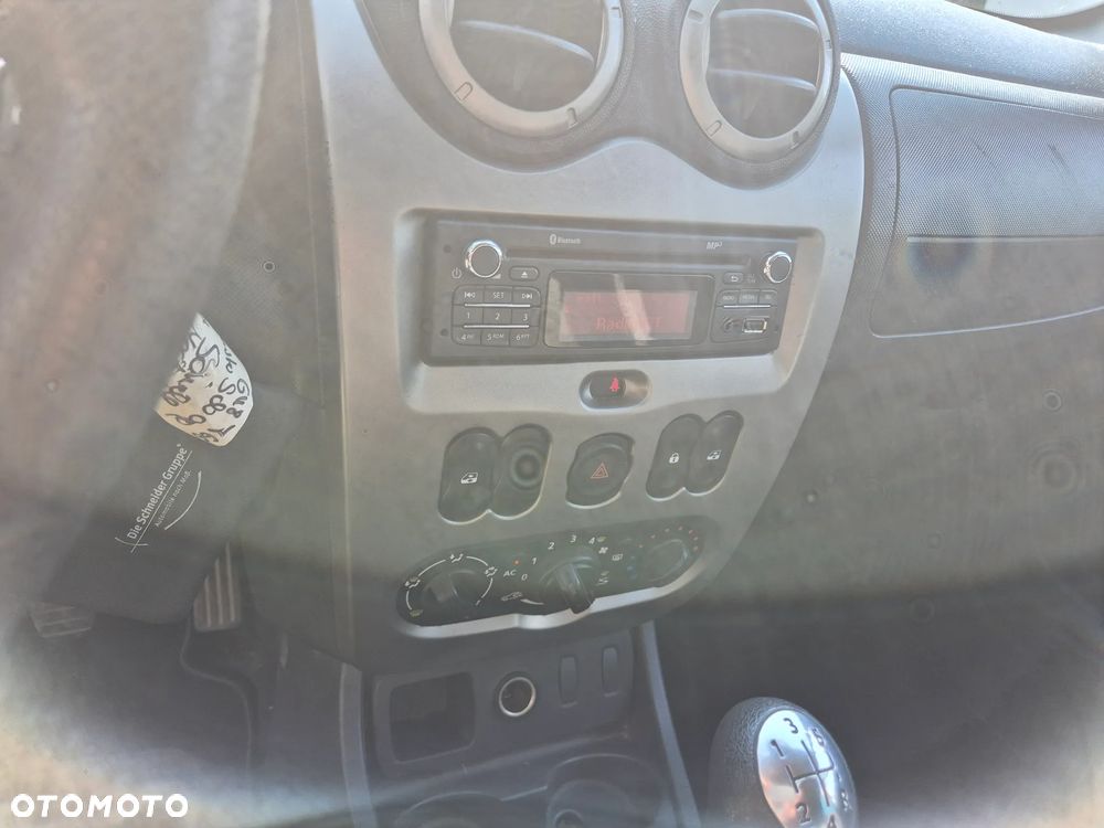 Dacia Duster 1.6 16V 4x2 Ambiance - 17