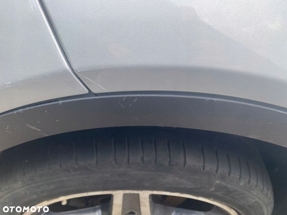 MERCEDES gla 156 amg blotnik lewy kolor 761 - 3