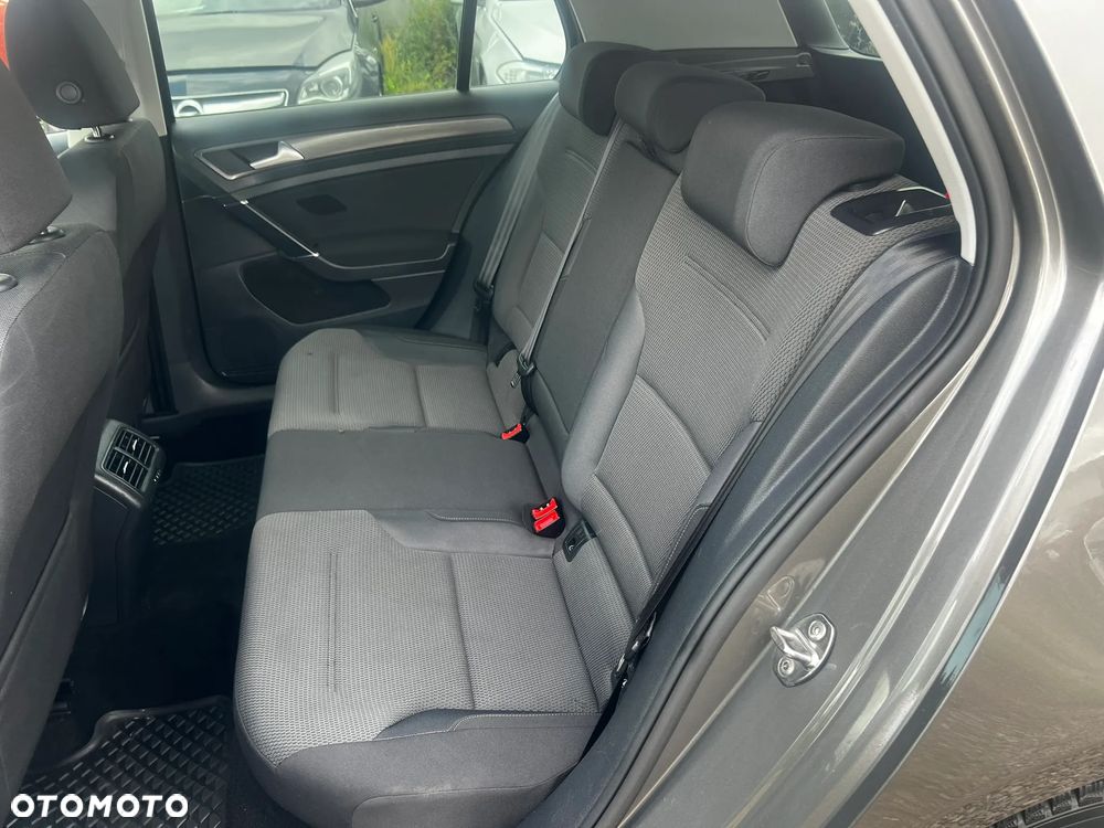 Volkswagen Golf 1.2 TSI BlueMotion Technology Comfortline - 25