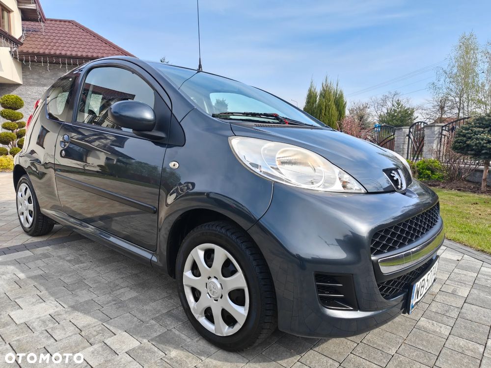 Peugeot 107 1.0 Trendy - 1