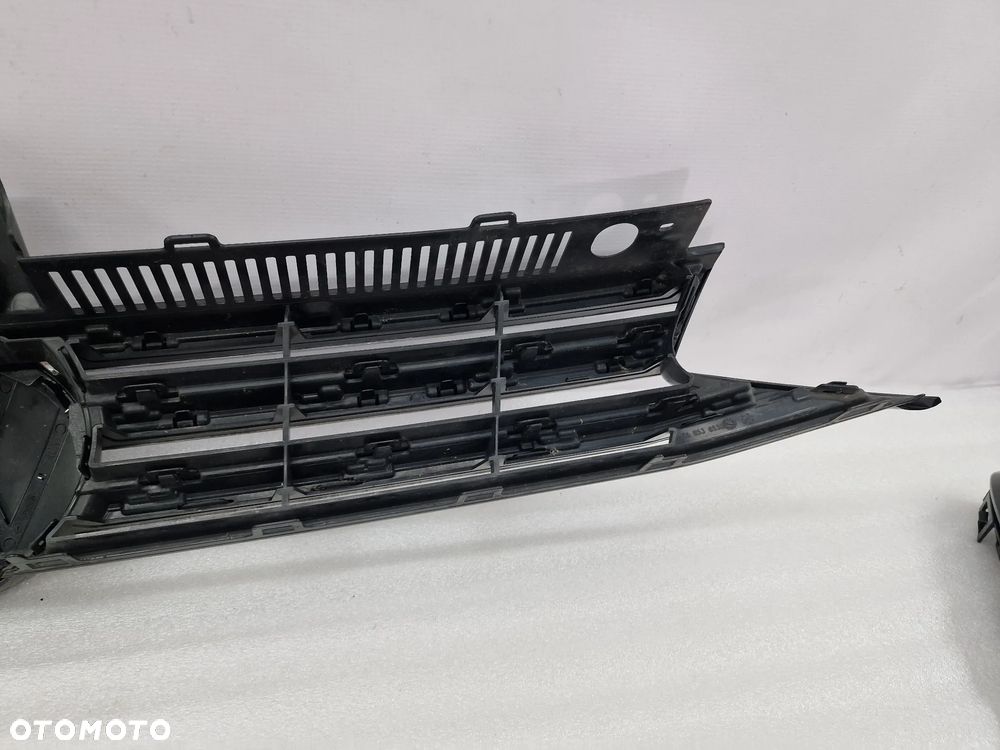 VW TOURAN II LIFT 5TA 15- ATRAPA / GRILL PRZEDNI PRZÓD , NR 5TA853653B / 5TA853651H / 5TA853651J / 5TA853651K , NR AUKCJI GR360 - 16