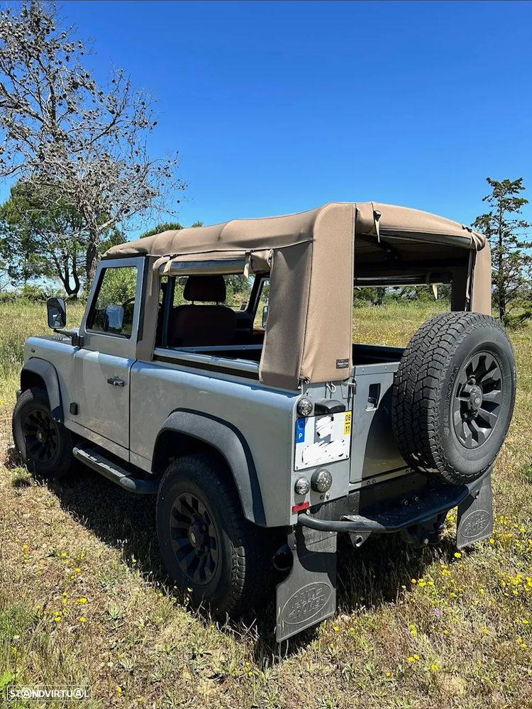 Land Rover Defender 90 2.4 CRD S - 20