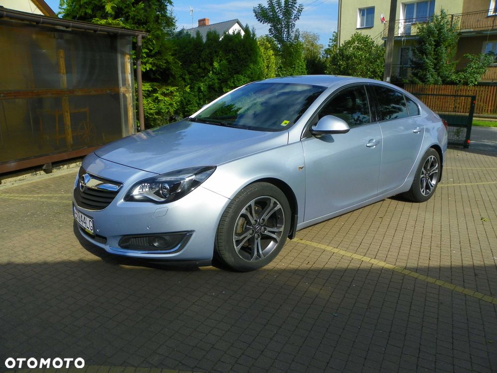 Opel Insignia - 1