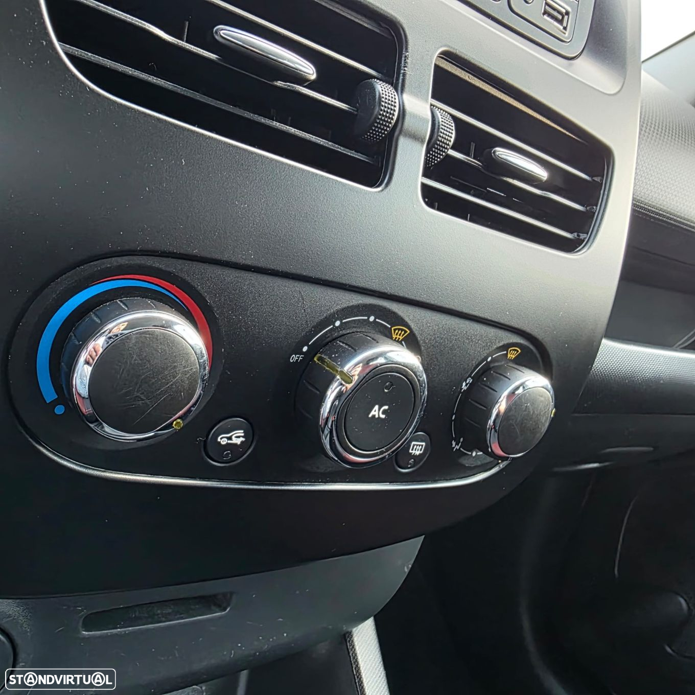 Renault Clio 1.5 dCi Confort - 25