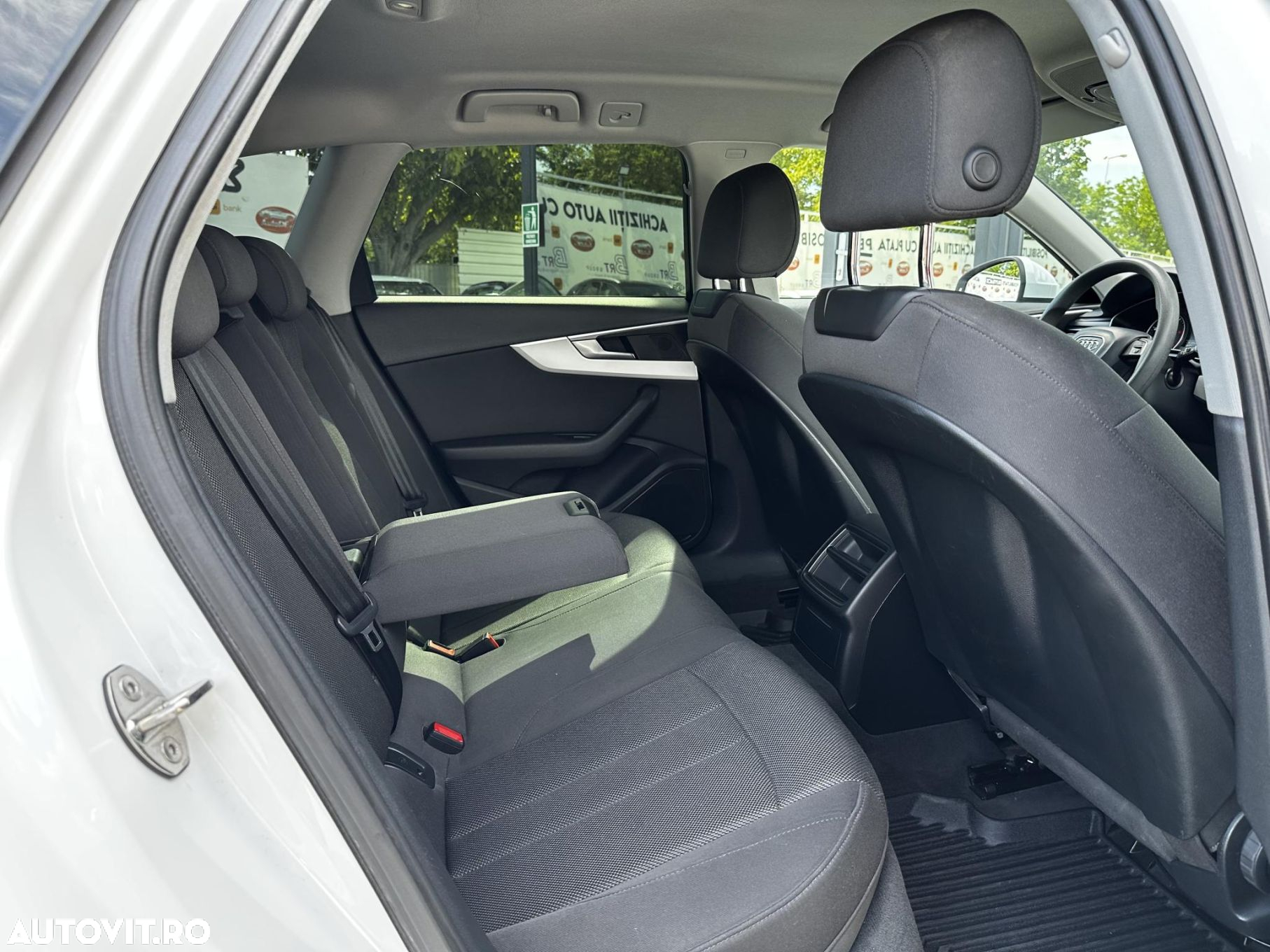 Audi A4 Avant 2.0 TDI S tronic - 19
