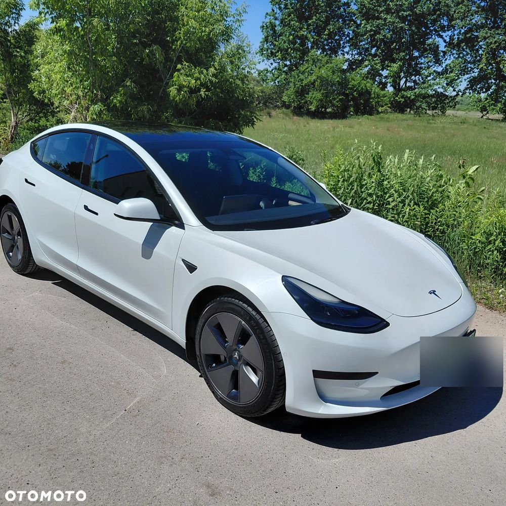 Tesla Model 3 RWD - 1