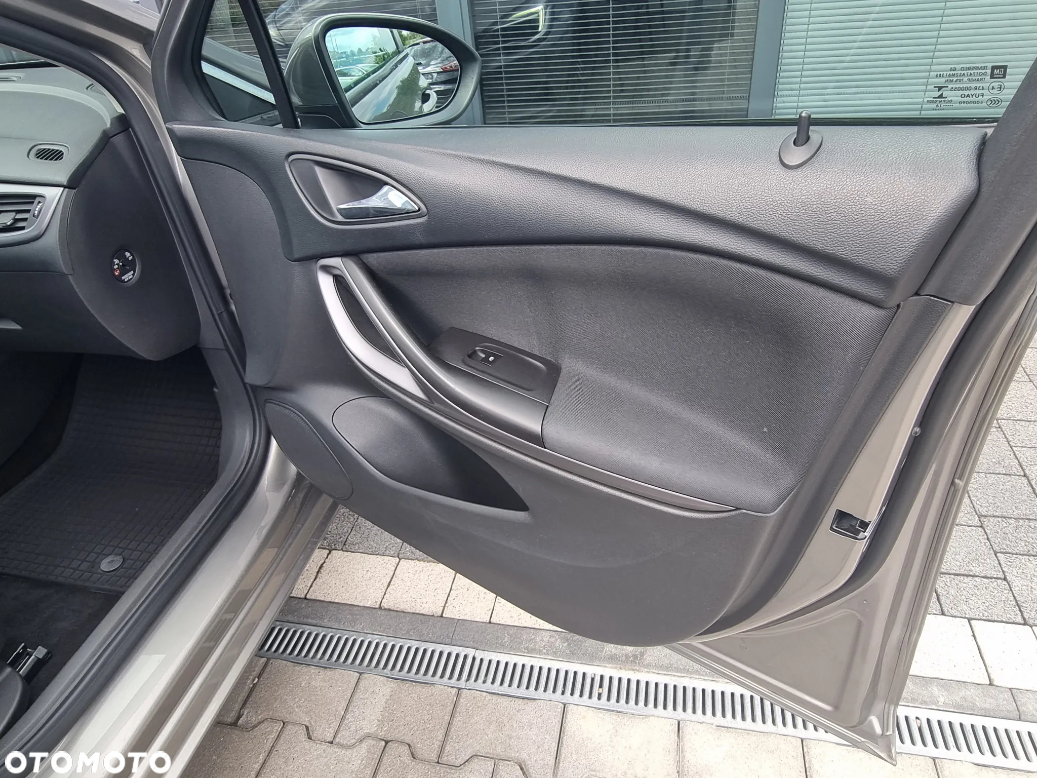Opel Astra V 1.6 CDTI Enjoy S&S - 31