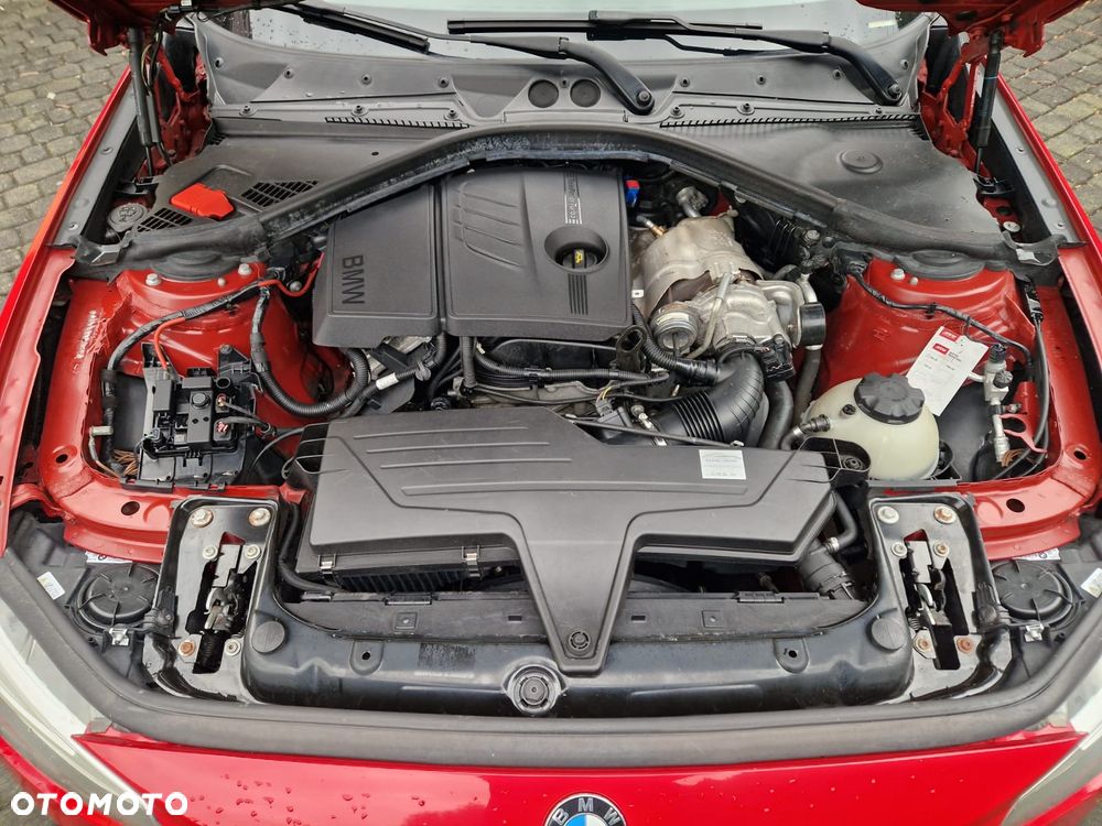 BMW Seria 1 116i - 13