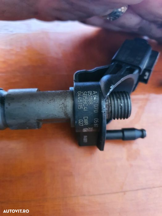 Injector injectoare Mercedes ML w164 GL Sprinter CLS 320 cdi euro 4 - 2