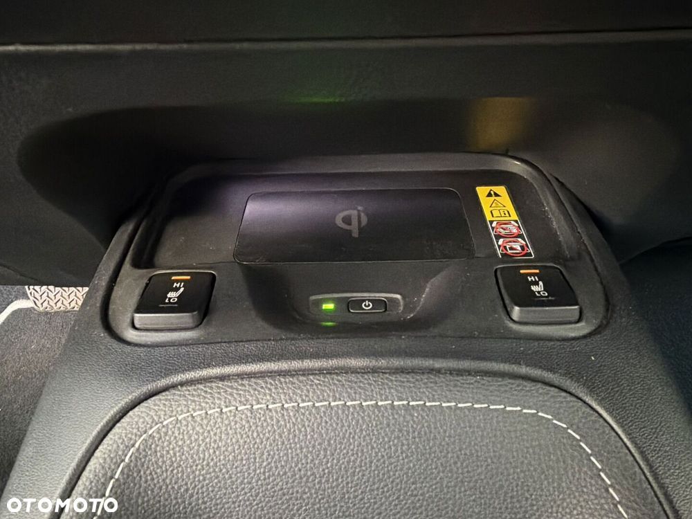 Toyota Corolla 1.8 Hybrid Style - 17
