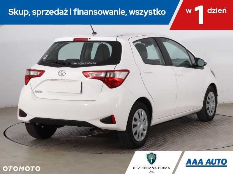 Toyota Yaris - 7