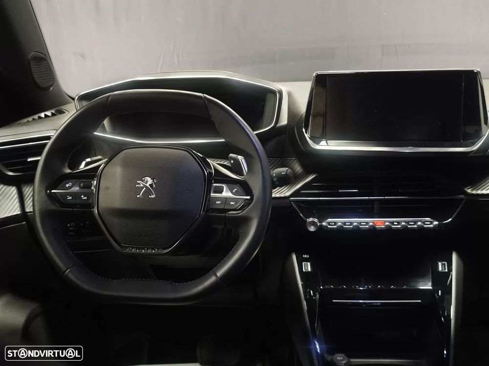 Peugeot 2008 PureTech 130 EAT8 Allure - 23