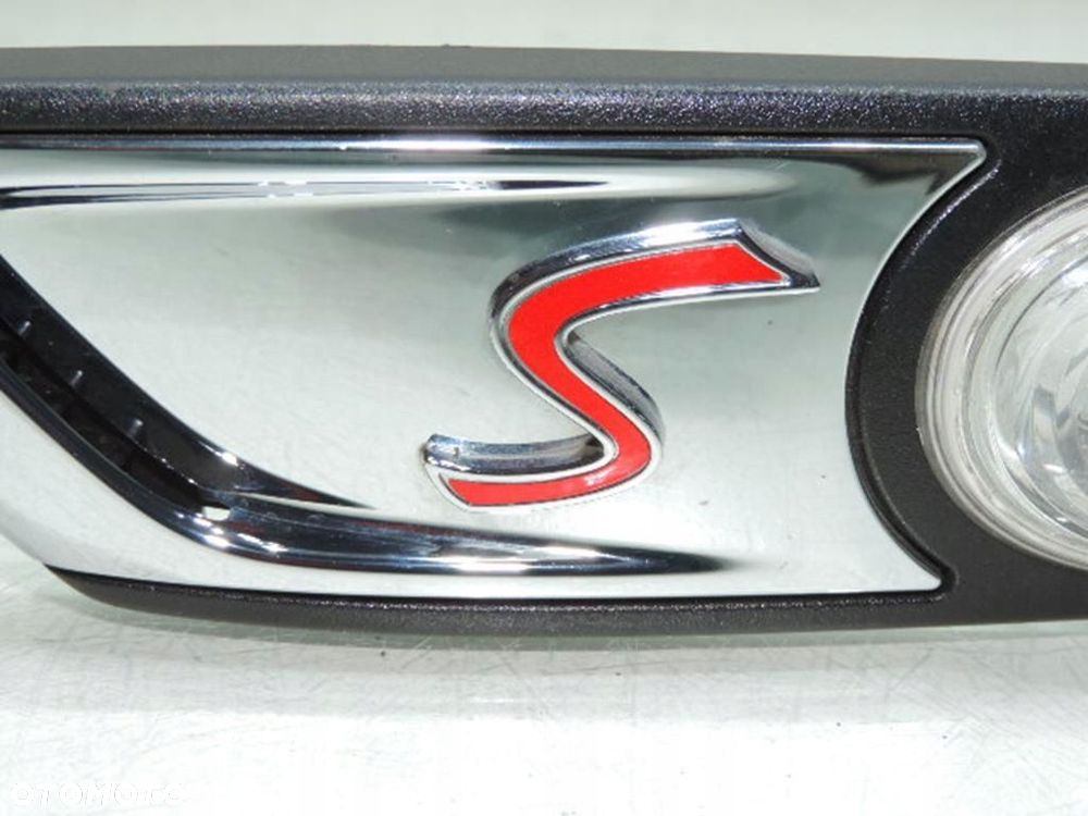 KIERUNKOWSKAZ BŁOTNIKA PRAWY MINI COOPER S R55 - 7
