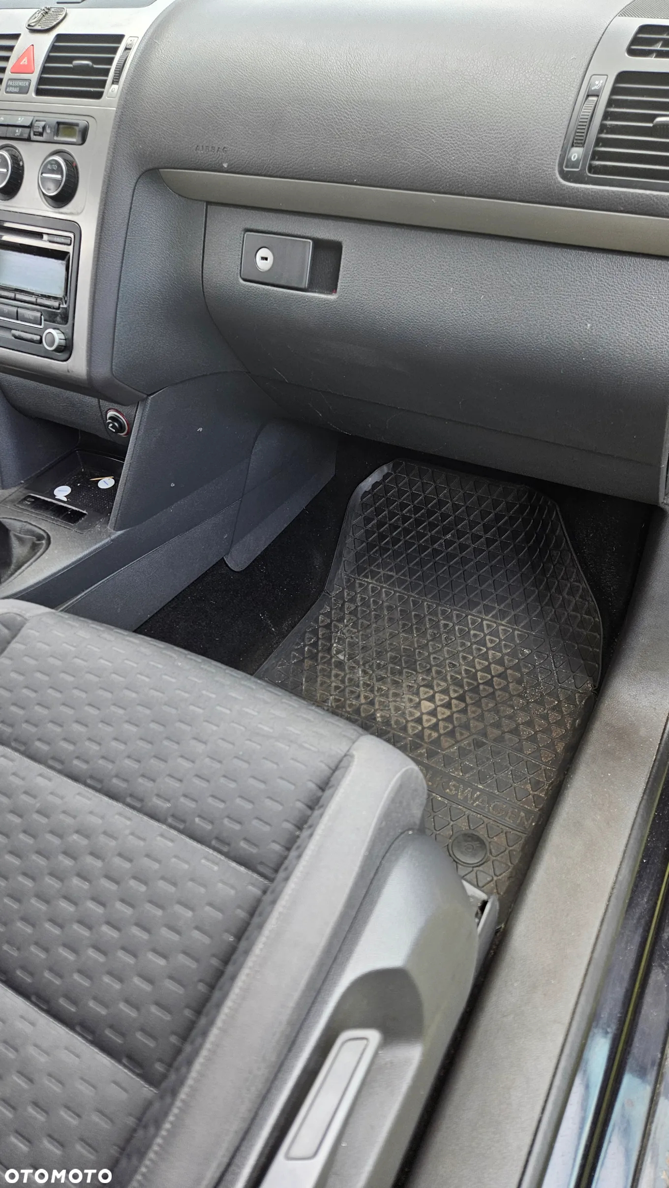 Volkswagen Touran - 4
