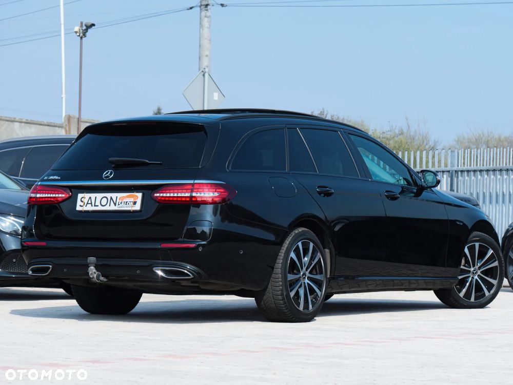 Mercedes-Benz Klasa E 300 9G-TRONIC Night Edition - 36
